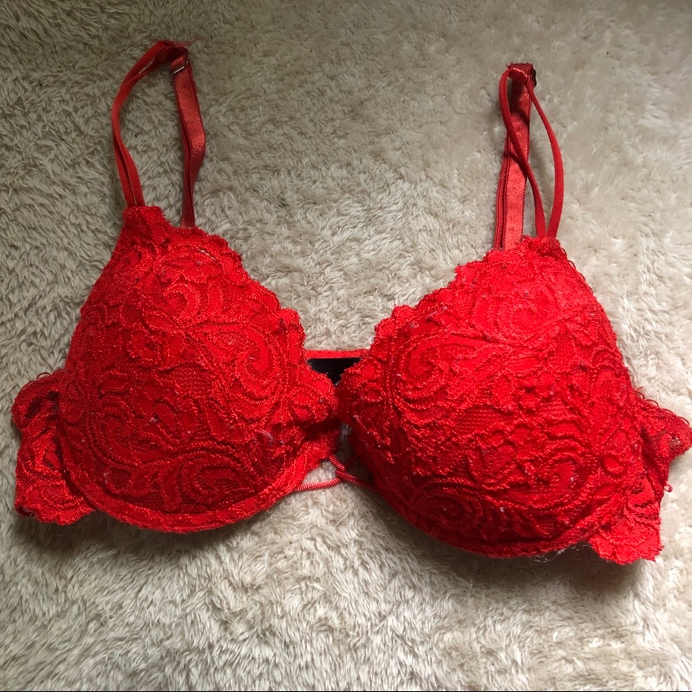 Red Lace Pushup Bra